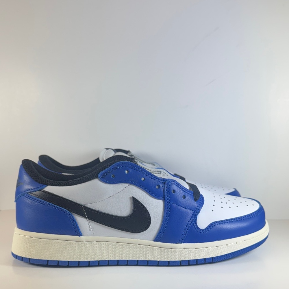 Air Jordan 1 Retro Low Game Royal Size 7Y Shoes